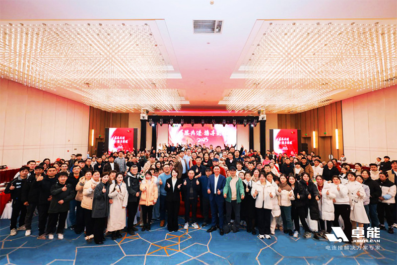 她們用溫柔與力量，聯(lián)接人生的無限可能